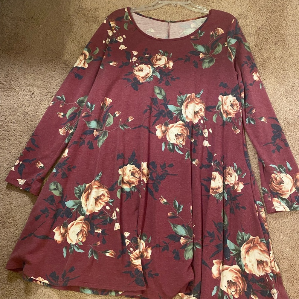 BOUTIQUE DRESS - Picture 1 of 5